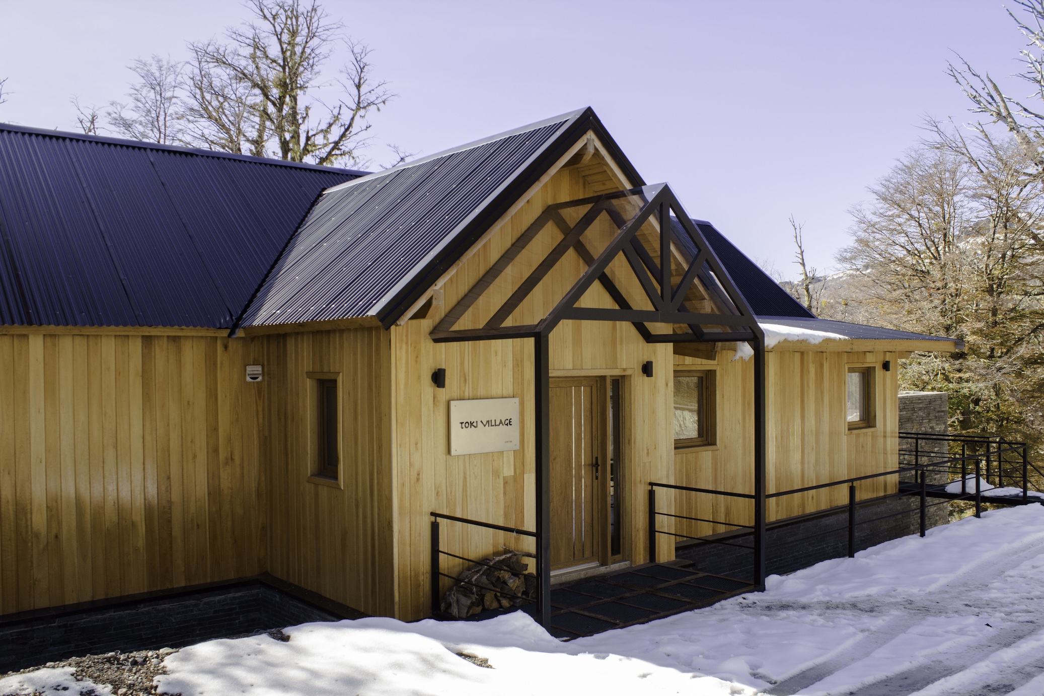 Interior cálido de cabaña en Las Pendientes